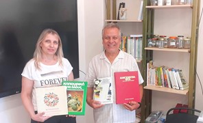 Το ΠΟΚΕΛ προσέφερε βιβλία στο ΕΠΑΛ Τυρνάβου